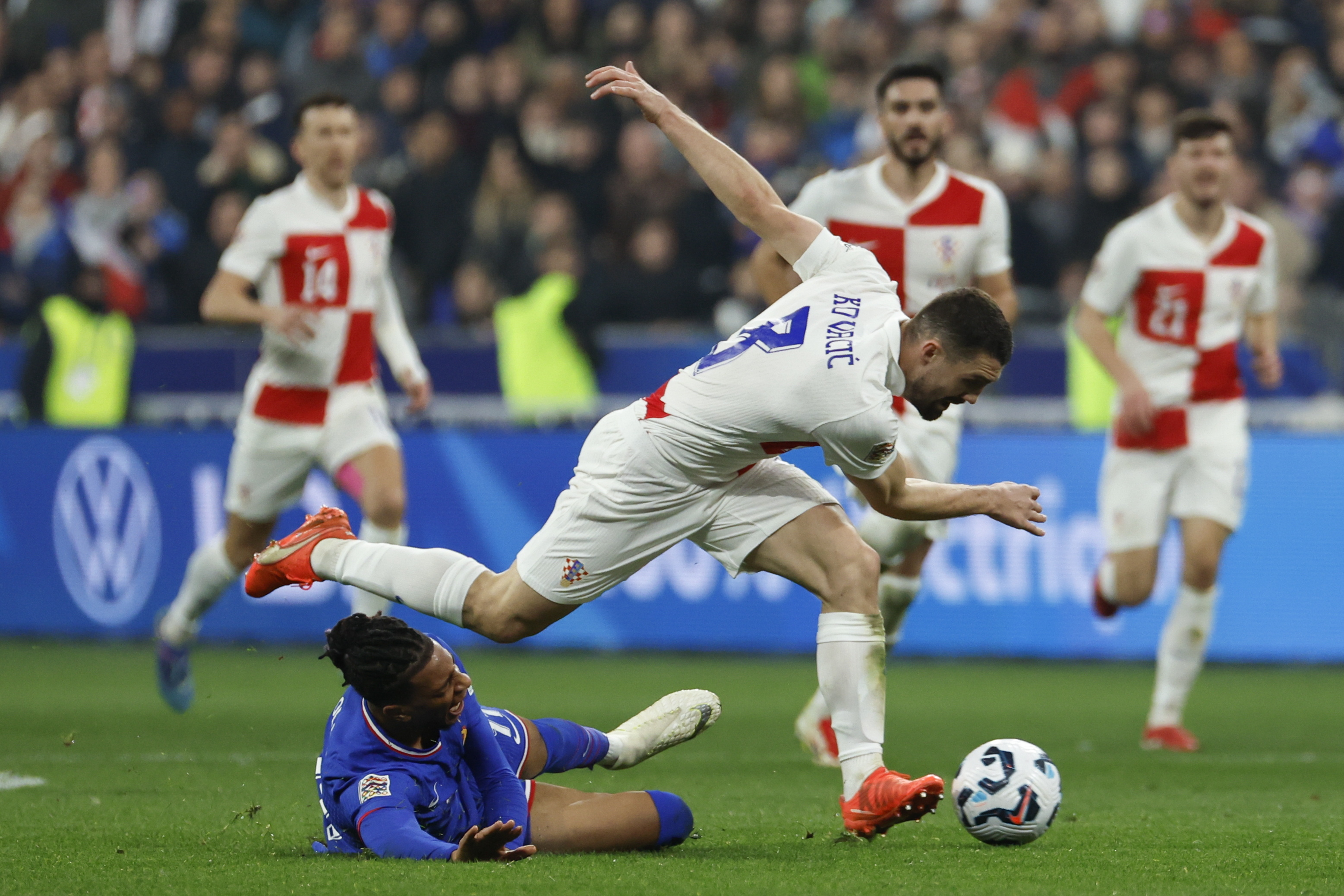 关于塞浦路斯击败斯洛伐克，晋级欧国联半决赛的信息